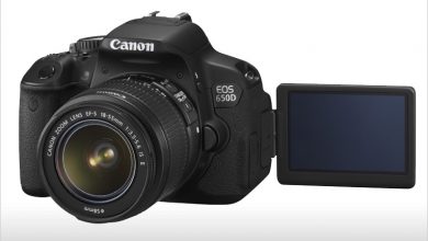 DSLR With Swivel Screen