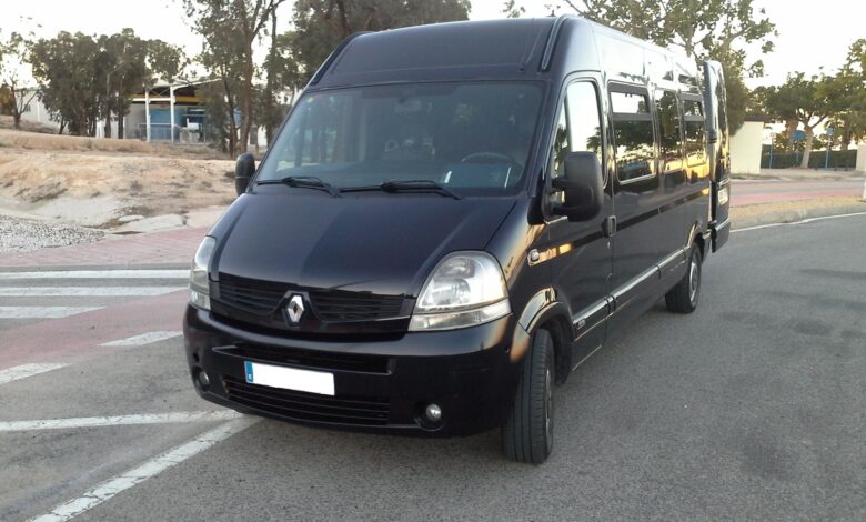 black minibus