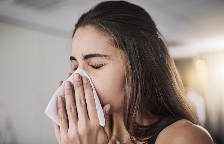 how to make yourself sneeze