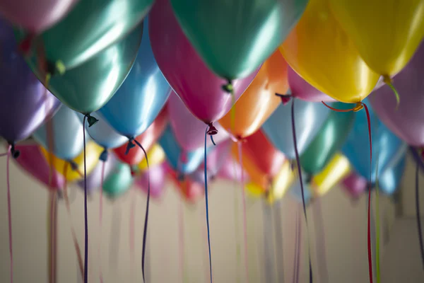5 CREATIVE WAYS TO MAKE YOUR DEAR HUSBAND FEEL SPECIAL ON HIS BIRTHDAY