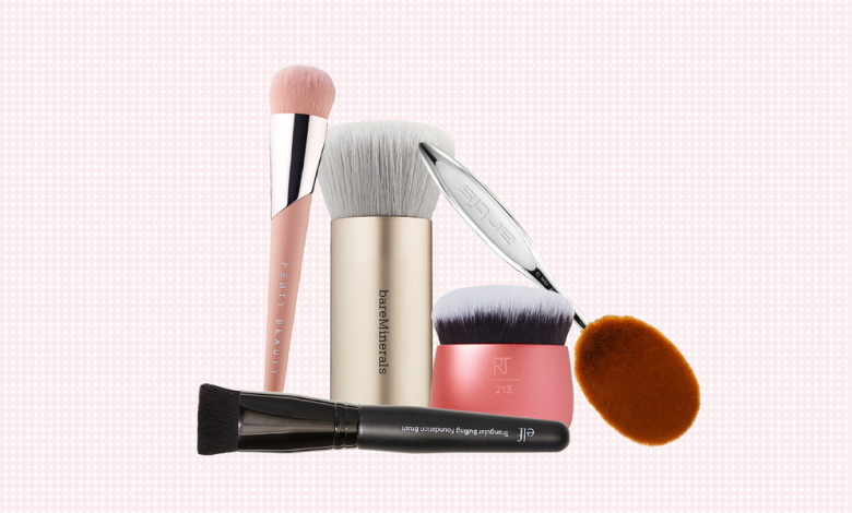 Makeup brushes