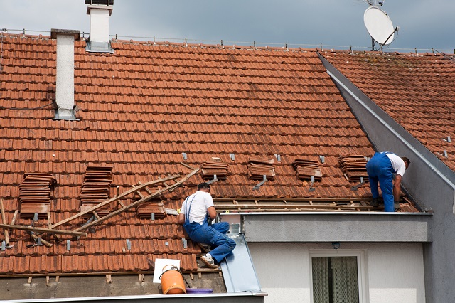 roof repair contractors