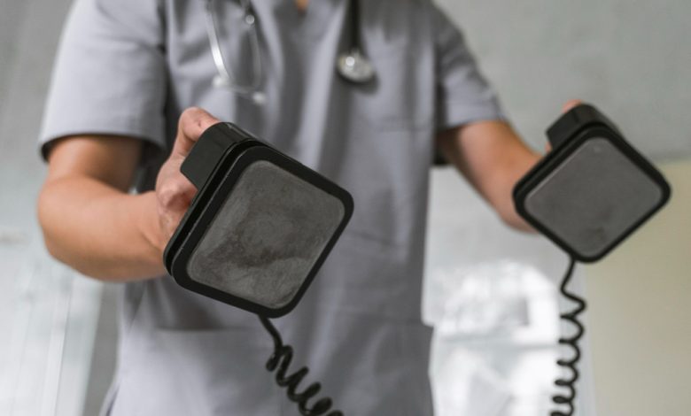different defibrillator devices