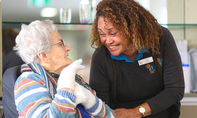 How to visit someone living with dementia