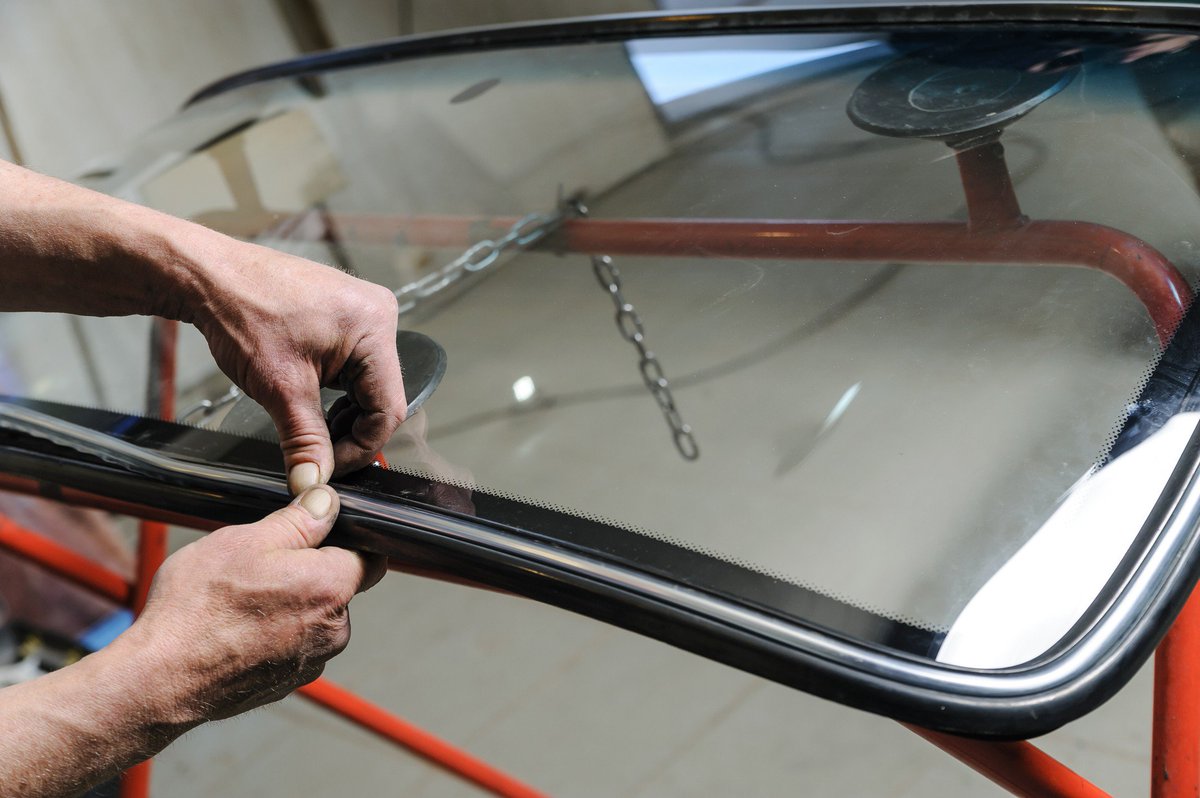auto glass repair Charlotte NC