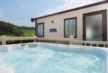 Why Should I Invest In A Hot Tub For My Holiday Let ?